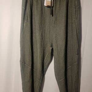 Nike Men's Dri-Fit Yoga 3/4 Length Cropped Pants Green DD2178-355 Size XXL-TALL